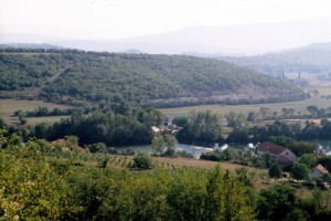Pogled na stare Mosine preko Cetine