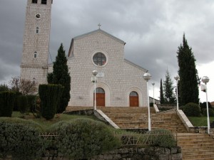 Župna crkva sv. Duh Lovreć