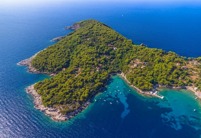 Koločep (Elaphiti islands) – the pearl of culture