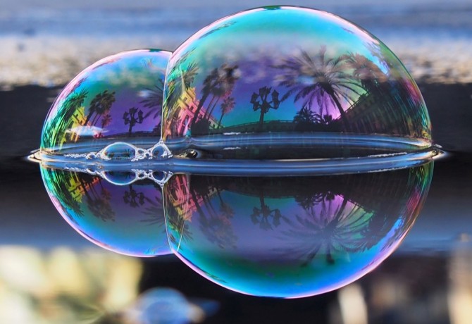 The world in soap bubbles