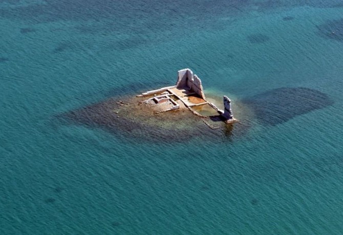 Palac – nadbiskupski ljetnikovac