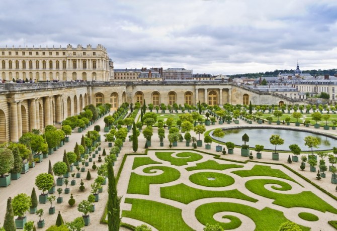Impresivni dvorac Versailles