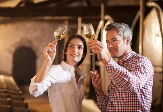 Do you know the difference between sommelier and enologist?