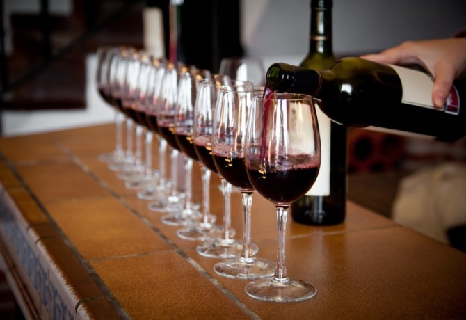 Ne propustite nadolazeće festivale vina u Dalmaciji