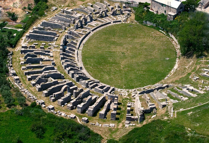 Amfiteatar, povijesna vrijednost iz drugog stoljeća