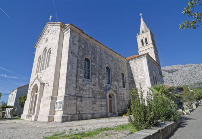 Crkva Pomoćnice kršćana – duhovna čuvarica Orebića