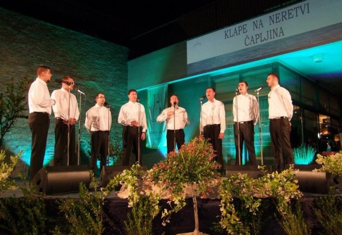 Klapa Delminium, prijatelj mnogima