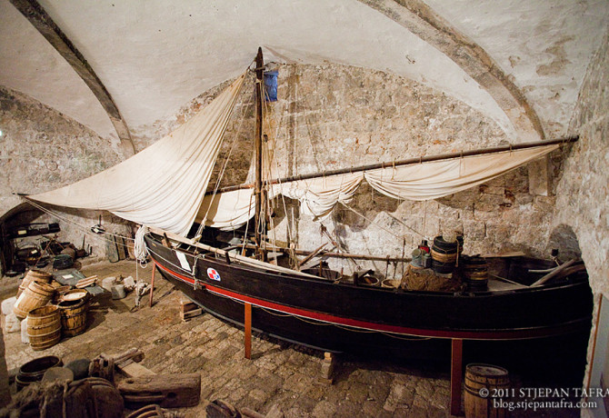 Komiža – centar riblje industrije Jadrana uz potporu „falkuše”