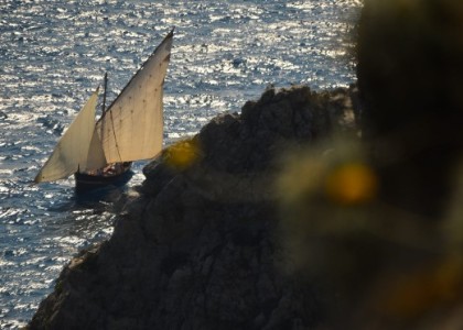 Povijesna regata drevnih ribarskih brodova u Komiži