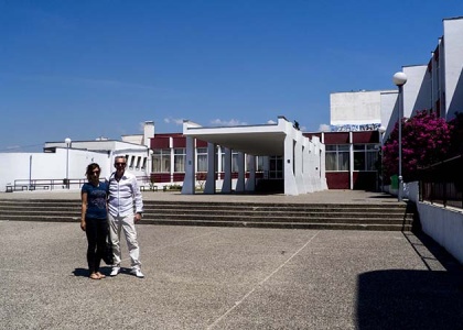 Dinovo kazalište lutaka pred praznike u OŠ „Kman Kocunar“