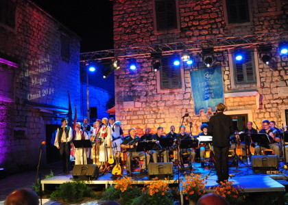 Koncert s ljubavlju „Grad Zagreb gradu Omišu“