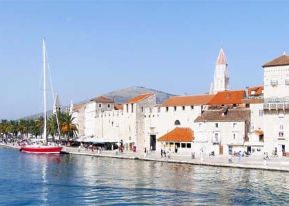 Trogir kulturno živi i poziva na ljetne događaje