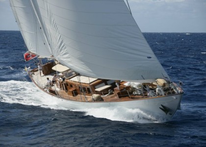 Back to beginnings: “Yachts clean beaches”