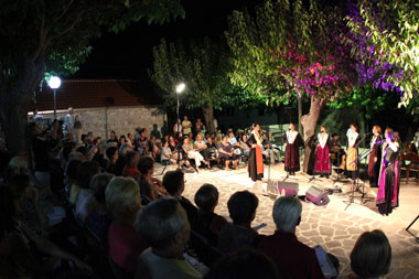 „Festival dalmatinskih otočkih klapa” njeguje tradiciju