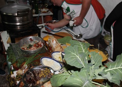 Mirisi raštike, kupusa i manestre..