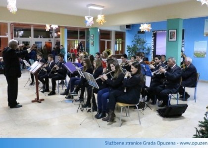 Opuzenska čarolija božićnog koncerta