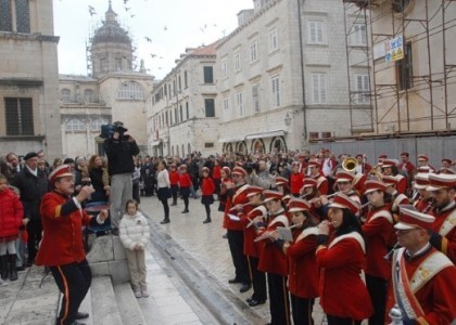 Kolenda Stradunom- tragom običaja i tradicije