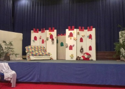Predstava „Zamagljeni darovi” u susret Sv. Nikoli