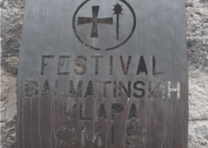 Pola stoljeća dalmatinske pisme u Omišu