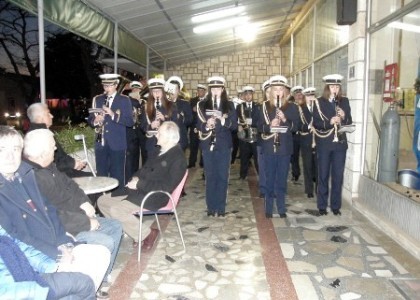 Narodni glazbari promenadom ispratili godinu