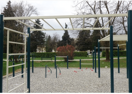 U središtu Sinja street workout park