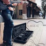 Gitarsko pojačalo sa zvučnicima u kutiji za gitaru!