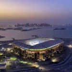 Dok zaljubljenici u nogomet iščekuju SP u Kataru, radnici koji rade stadione prosječno mjesečno zarađuju oko 200 dolara, tisuće preminulih…