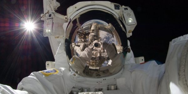 Što se dogodi s noktima na rukama astronauta nakon šetnje svemirom…