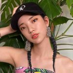 Ovo je Rozy. Ima 130.000 pratitelja i izgleda savršeno, ali nije ljudsko biće