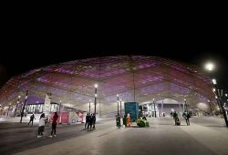 Otvoreni su stadioni u Kataru. Izgledaju spektakularno