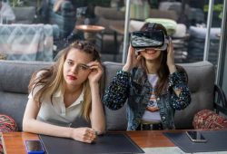 Meta usred kritika istražuje integraciju svojih VR Quest uređaja u učionice